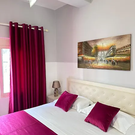 Rose Sarande Lejlighed *