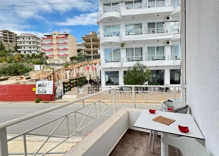 Rose Sarande * Çukë